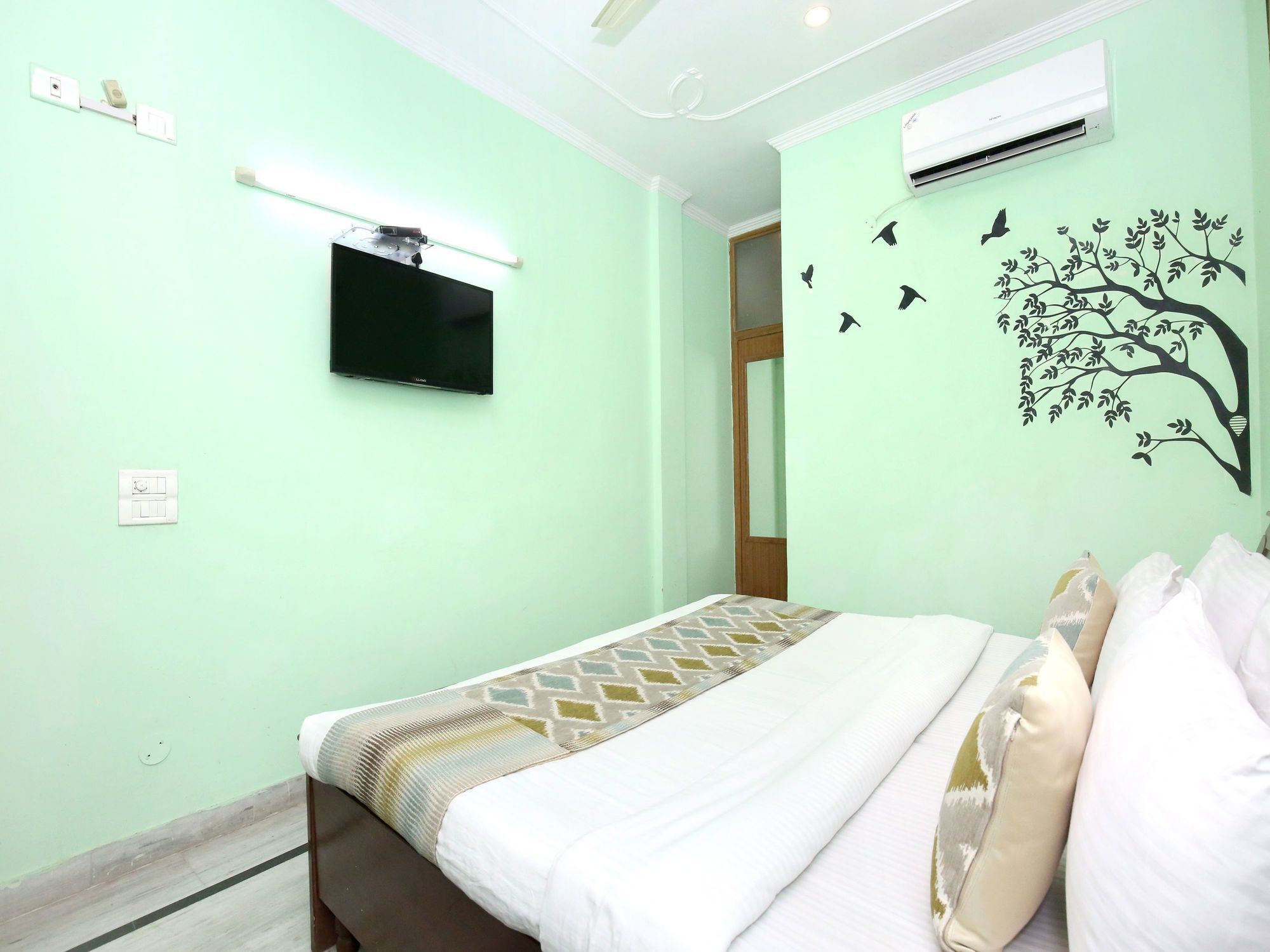 Chandīgarh Oyo 6463 Hotel Dove מראה חיצוני תמונה